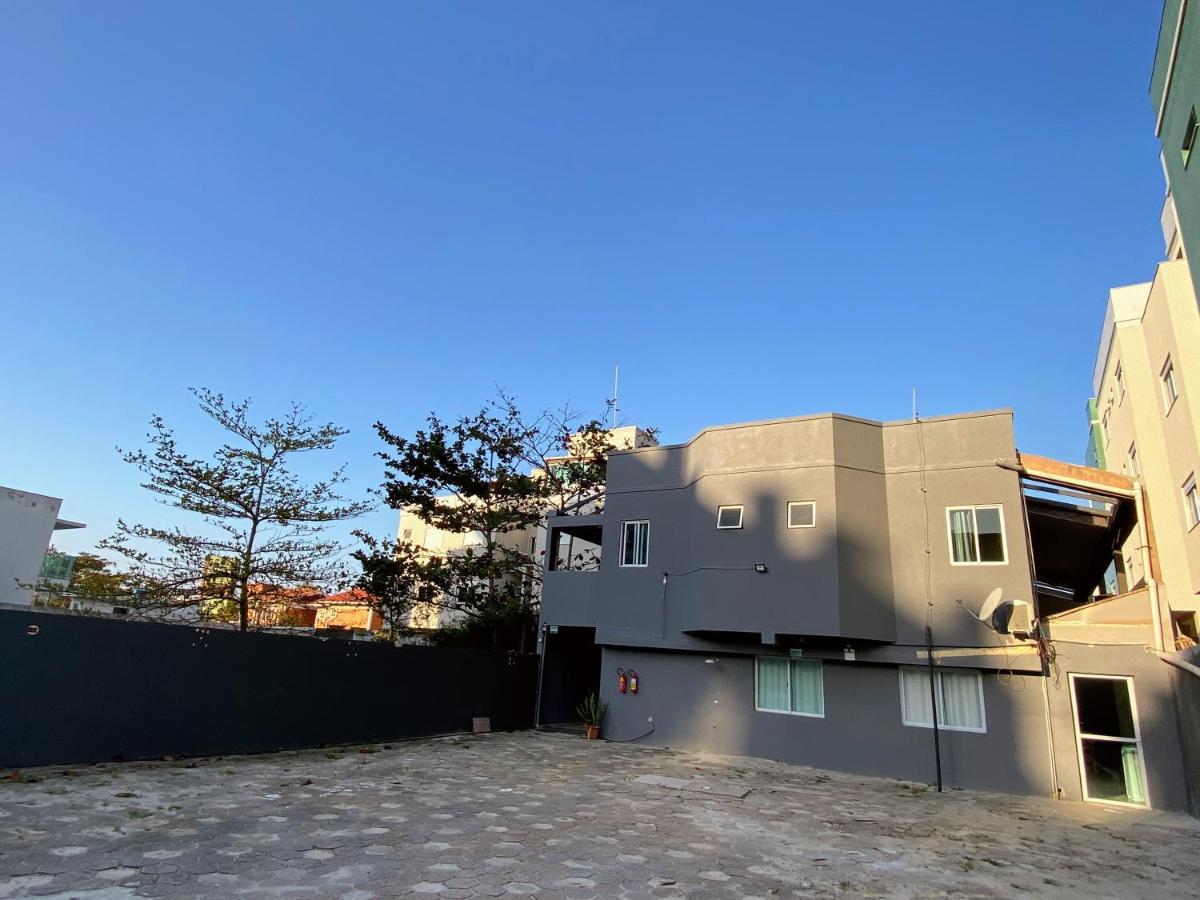 Residencial Melfi 3 Ap.1 Frente Daire Bombinhas Dış mekan fotoğraf